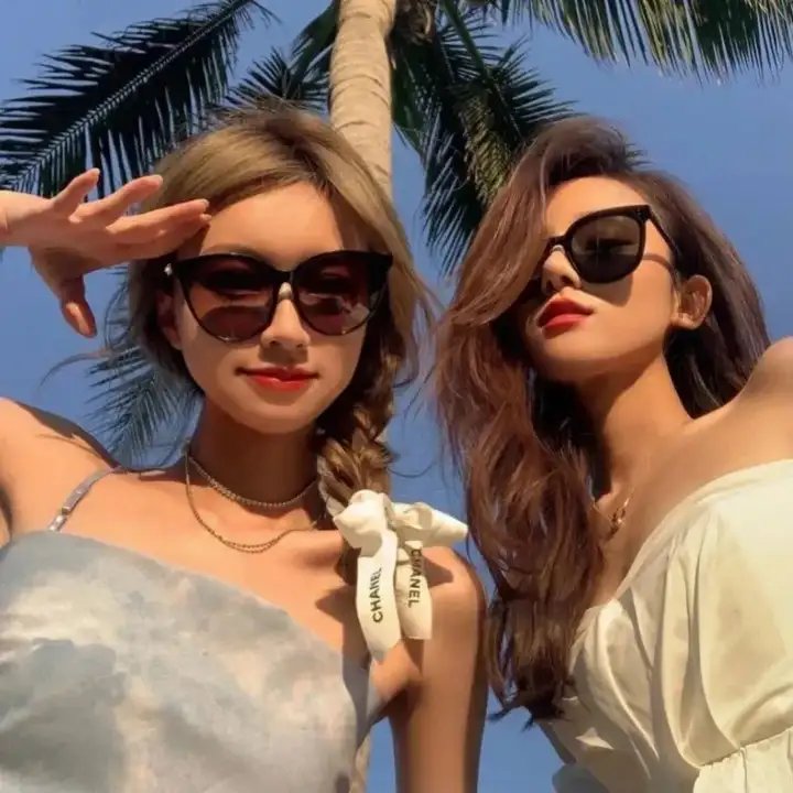 深夜的奇葩恋爱图鉴